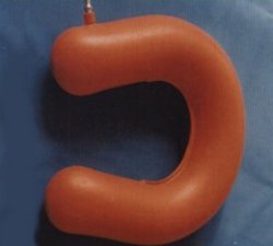 CIAMBELLA ANTIDECUBITO A FORMA DI FERRO DI CAVALLO MISURA 126 - farmacialombardia.it